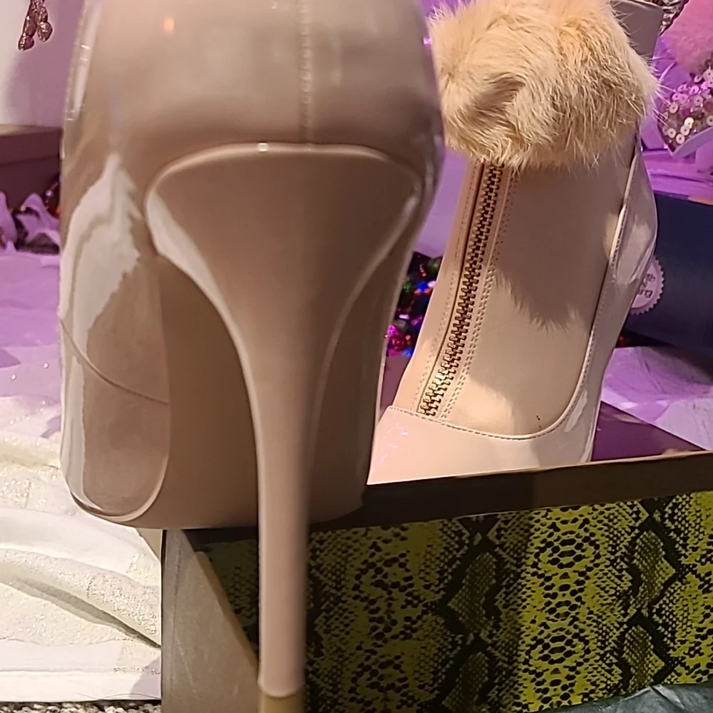Pink Pom Pom Booties - Picture 4 of 6